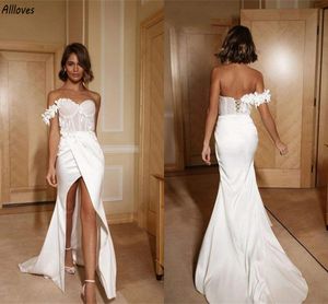 Simple Boho Mermaid Wedding Dresses Sexy Front Split Floral Lace One Shoulder Garden Beach Bridal Gowns Sweep Train Lace-up Back Bride Modern Robes de Mariee CL3248