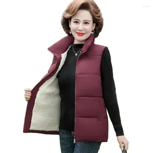 女性のベスト中年の高齢者コットンベストコート2024秋の冬のジャケットの袖なし追加ベルベット厚い暖かいアウターウェア