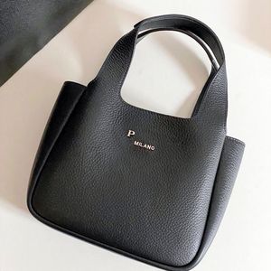 Man Sepet Under Embo Hobo Alışveriş Debriyaj Çanta Kadın Tote Çanak Çantası Cüzdan Çanta Buzağı Derisi Orijinal Deri Beyaz Tasarımcı Omuz Crossbody Lüks Moda El Çantaları