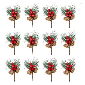 装飾的な花12pcsシミュレーションパインニードルブランチホリデーデコレーションクリスマスdiyベリーブーケ雰囲気シーンレイアウト