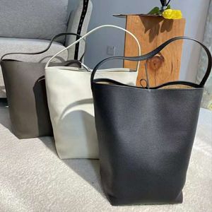 The Row2022 New Commuter Fashion Litchi Pattern Cowhide One Shoulder Large Capacity Tote Bag Handheld Bucket Bag