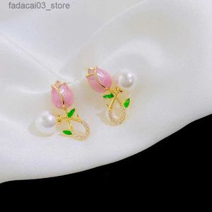 Stud Sweet Pink Tulip Zircon Pearl Cross Gold Color Stud Earrings for Women Elegant Exquisite Temperament Girls Daily Wear Jewelry Q240125