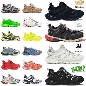 Nuove scarpe firmate Belenciaga Donna Uomo Scarpe casual Track 3 3.0 Sneakers Scarpe da ginnastica comode di alta qualità Triple Red Light Camel Multi lacci delle scarpe Sneakers Dhgate