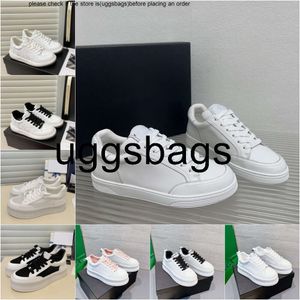 Chanells sko chanelliness c mode cchanel designer sneakers brev sandaler sneaker kvinnor läder mode skor kanalskor storlek eu35-40