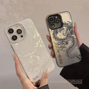 Designer Telefonfodral Fashion Year of Dragon Cases For iPhone 15 Pro Max 14 Plus 13 12 11 Luxury Phonecase Mens Socktproof Black White Cover Shell -3
