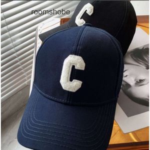 Boll C-Letter kvinnors baseball broderade hattar C Sporthatt Luxury Autumn Caps Arc Designer Winter Baseball Cap för stjärnor Female Navy Black Hat Celi Hat Pvr5 Qtxl