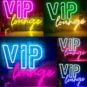 Светодиодная неоновая вывеска Ineonlife Neon Light VIP Lounge Лампы с подсветкой Розовый светодиод Neon Flex Эстетическое украшение Ресторан ART Знак для гостей свадьбы YQ240126