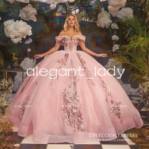 Fantasy Quarzo Rosa Principessa Abiti stile Quinceanera Sparkly Off Spalla Nappa Gillter Applique abiti da 15 quinceanera 2024