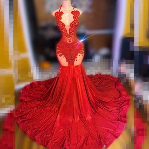 Red Prom -klänningar för svarta flickor 2024 Rhinestone Mermaid Party Gowns Halter Sequin Crystal Vestidos de Festa