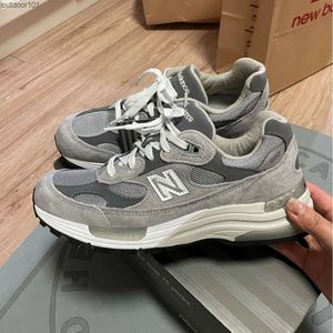 Hög version NB992 American Origin Gray Men and Women Presidential Sports Pure Original NB993 Running Dad Shoes