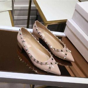 Dress Shoes Spring Summer Shallow Mouth Willow Nail Style Pointed Mid Heel Fashion Thick Women's Short Heels