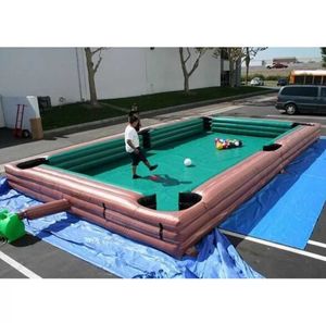 8x5m Playhouse 9x6m utomhus- eller inomhusgiganten Uppblåsbar snooker fotbollsbidagsbord Human Soccer Billiards Sport Field for Coporate Events Game