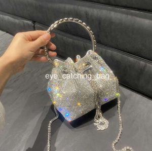 Shoulder Bags Diamonds Evening Clutch Bag Luxury Designer Chain Metal Ring Handle Shiny Crystal Bucket Purse Bridal Wedding