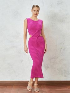 Casual Dresses Women's BodyCon Long Dress Sleeveless Cross Front Cut Out Solid Color Party Ribbed Knit