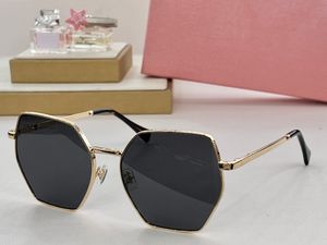 Óculos de sol femininos para o verão moda popular 50V designer hexágono elegante estilo ao ar livre CR39 anti-ultravioleta retro placa de metal óculos de armação completa caixa aleatória