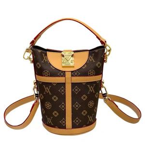 A sacola designer balde saco de luxo l mulheres v moda couro designer cruz corpo saco pequeno tamanho mini lazer tempo carta clássicos bolsa de ombro