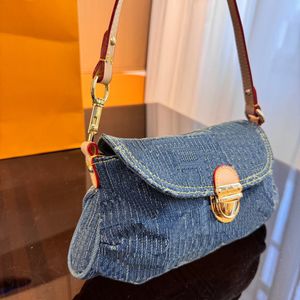 Çantalar Crossbody Tasarımcılar Kadın Çantalar Lüks Omuz Tasarımcı Çanta Lüks Çantalar Cüzdan Kadın Çanta Anlık Görüntü Dhgate Vücut Moda 04