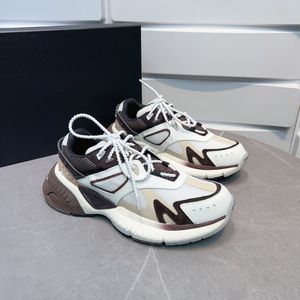 Designer Runner Herren-Sneaker, neue Mode, Kalbsleder, Spleißen von Mesh, atmungsaktive Freizeit-Sneaker, bequeme, dicke Sohle, Stoßdämpfung, B22-Laufschuhe