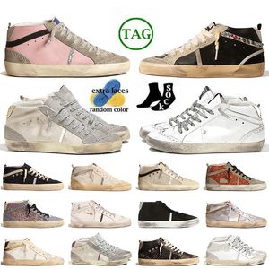 Scarpe da ginnastica Mid Star in pelle scamosciata fatte a mano in pelle glitter Designer Scarpe casual Luxury Ball Ball Donna Uomo Borchie dorate Piattaforma Zebra rosa Vintage Italia Scarpe da ginnastica di marca