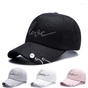 Top kapaklar Sıradan unisex beyzbol kapağı moda mektup metal yüzüğü inci snapback şapka sonbahar bahar kadın erkekler ayarlanabilir güneş vizör şapkaları