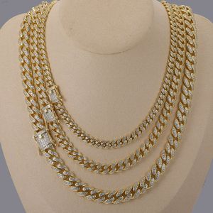 مجوهرات بالجملة العصرية بالجملة مخصصة 18K الذهب المطلي بالنحاس AAAAA CZ Iced Out Miami Cuban Link Stain Necklace for Men Women