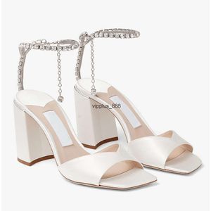 우아한 신부 웨딩 여성 Saeda Sandals 신발 신발 수정 발목 하이힐 레이디 스퀘어 발가락 검투사 Sandalias EU35-43과 함께 상자와 함께