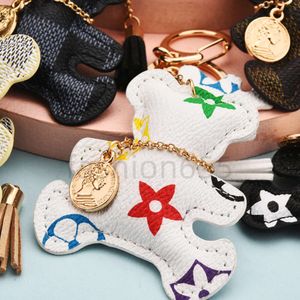 Keychains Lanyards Luxury Plaid Bear Keychain Classic Exquisite Designer Leather Car Keyring Zinc Alloy Unisex Lanyard Gift Jewelry Accessories High Quality