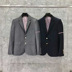 TB Thom Formal Blazer Men British Casual Suit Slim Men's Jack vår Autumn Striped Sleeve Design Högkvalitativ ullrock Tops E99