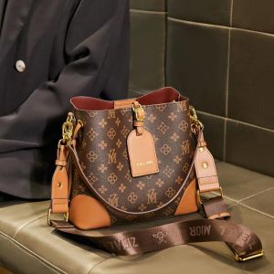 Marka Lüks Tasarım Vintage Buck Bag 2022 Kadın Moda Retro Tarzı Bir Omuz Crossbody Çantalar Baskılı Renk Çantası