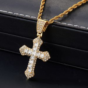 Collana da uomo con croce Hip Hop con zirconi, catena intrecciata in acciaio inossidabile, collane con ciondolo croce di cristallo ghiacciato per gioielli retrò da donna