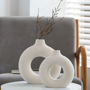 Nordic Vase Circular Hollow Ceramic Donuts Flower Pot Home Living Room Decoration Accessories Interior Office Desktop Decor Gift 240123