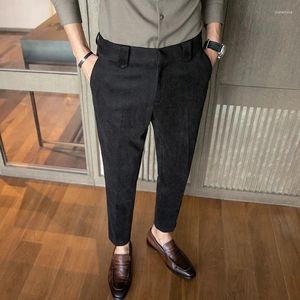 Abiti da uomo Pantaloni da uomo in lana di alta qualità più pantaloni formali slim casual in velluto tinta unita Abbigliamento di marca