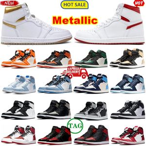 1 1s Ouro Metálico Vermelho Alto Basquete Sapatos Mancha Criado Universidade Azul Escuro Mocha Stealth Stage Mid Grey Cool Sneakers Royal Hyper UNC Bordeaux Treinadores com caixa