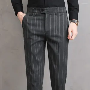 メンズスーツ夏の細いストライプスーツパンツ男性スリムグレーブラックドレスビジネスフォーマルなズボン2024韓国スタイルの服