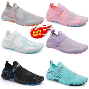 Unisex Seaside snabbtorkande sommarvatten 2024 strandstrumpa barfota sneakers män som simmar uppströms sportdykning aqua skor kvinnor 36-45 gai 621