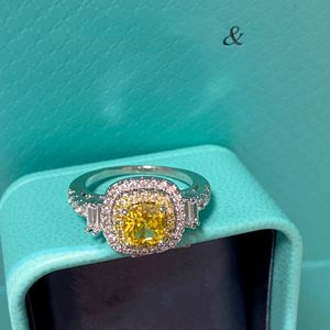 링 디자이너 반지 고급 브랜드 보석 반지를위한 고품질 레터 클래식 다이아몬드 디자인 반지 패션 다이아몬드 스타일 링 보석 박스 크기 6-10 아주 좋은