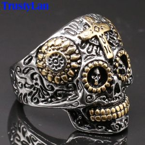 Anello da motociclista con catacombe di teschi in oro giallo 14k gotico da uomo Anelli da uomo classici con croce Accessori di gioielli unici Punk Rock