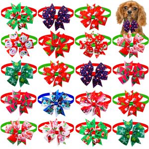 アクセサリー50pcs犬のクリスマスアクセサリー犬弓ピタペット犬猫クリスマスボウタイネクタイスモールドッグホリデーパーティーグルーミングアクセサリー