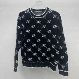 Designerski sweter kobiety jesienne ubranie dzianina luźna luźna komfort litera długiego rękawu Jacquard czarna ciepła luksusowa marka Pullover Women Swatters Top