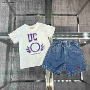 Novas crianças tracksuits designer verão camiseta conjunto tamanho 100-160 bebê cor sólida manga curta e logotipo bordado shorts jeans jan20