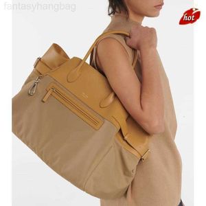 TOTES Women Designer Row Row Luksus dla dużych torebek 7A torebki crossbody torebki wysokiej jakości mody mody lncled ramię czarne walle c40j