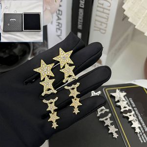 Stud Stud New Star Chain Charm Earrings Elegant Boutique Womens Diamond Earrings Luxury Designer SMycken Hot Brand Charm Present Earrings With Box