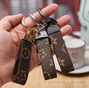 desigenr jewelry 2023 PU Leather Keychain Designer Key Chain Buckle lovers Car Handmade Keychains Men Women Bag Pendant Accessories WVNU