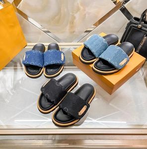 damesslipper designer zwembad Kussenslipper Denim bedrukte platte pantoffels vrijetijdsschoenen muilezelpantoffels dames Slippers van luxe merk Outdoor strandschoenen