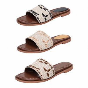 Designer Flat Sandals Luxury Slippers Women's Embroider Sandal Fashion Flip Flop Letter Slipper For Women Summer Beach Slide Ladies Low Heel Shoe C2RB#