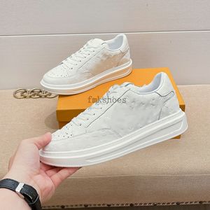 Flat Shoes Rivoli Sneaker Runner Trainer Mens Casual Shoes White Grained Calf Leather Präglad Letter Flower Beverly Hills Sneakers 1.23 05