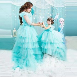 Açık mavi prenses anne ve kızı eşleşen elbiseler aile için görünümlü fotoğraf çekim fırfırları katmanlı elbisesi anne ve ben kızlar elbise