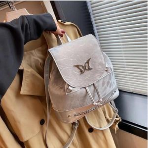 Skolväskor Kvinnor Fashion Trend Luxury Double Shoulder High Capacity Travel Ryggsäck Totes Bag For Teenagers Girls Ryggsäckar