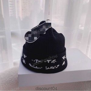 New Cross Flower Designer Caps Chromees Hearts Beanie Hats Designer Uomo Donna Cappello lavorato a maglia di lana Casual caldo elastico aderente Ch G2kn9m