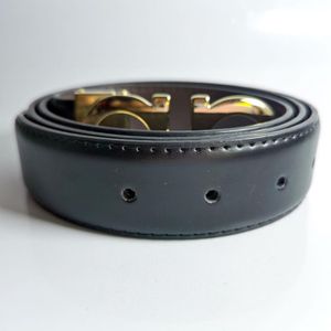 Cintura in pelle da uomo Cinture di design reversibili lisce nere e marroni Cintura larga 3,5 cm262R